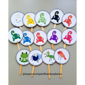 Palitoches da história "Bom dia todas as cores"